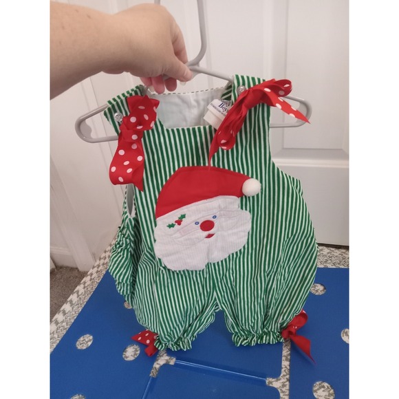 The Bailey Boys Other - Bailey Boys Vintage Infant Romper  Santa 12‎ Month Ruffle In Back Christmas